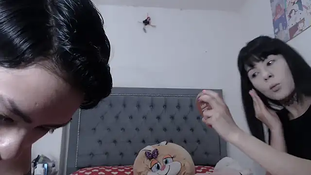 dulce maria x online show from 10-01-25, 12:22