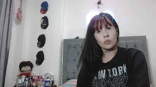 dulce maria x online show from 01-12-26, 11:43