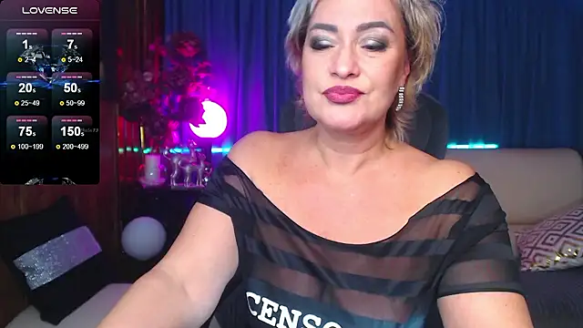 Snapshot of Ellen_Ripley chatting on 12-06-24, 01:11 Ellen Ripley online show from 12-06-24, 01:11