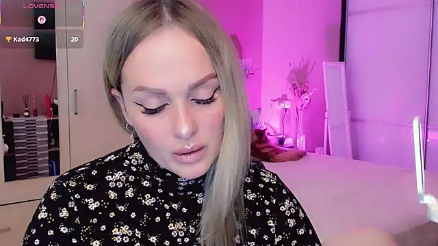 Libby Nora online show from 04-23-26, 08:57