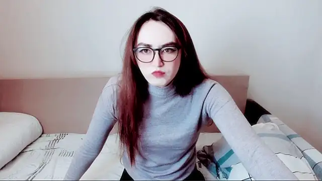 Snapshot of MinniMaksy chatting on 02-14-26, 09:39 MinniMaksy online show from 02-14-26, 09:39