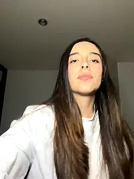 Snapshot of swrennn19 chatting on 10-25-25, 12:18 swrennn19 online show from 10-25-25, 12:18