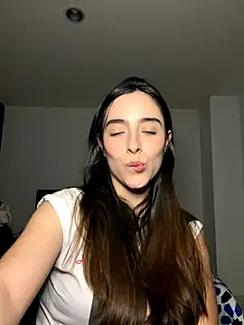 Snapshot of swrennn19 chatting on 12-15-25, 11:09 swrennn19 online show from 12-15-25, 11:09