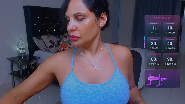 Red-Diamond online show from 09-18-25, 01:51
