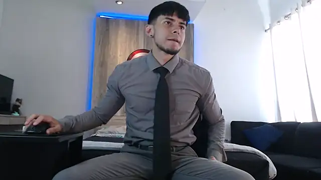 Andrew 4  online show from 02-20-25, 06:35