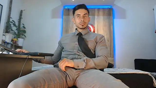 Andrew 4  online show from 02-24-26, 04:32