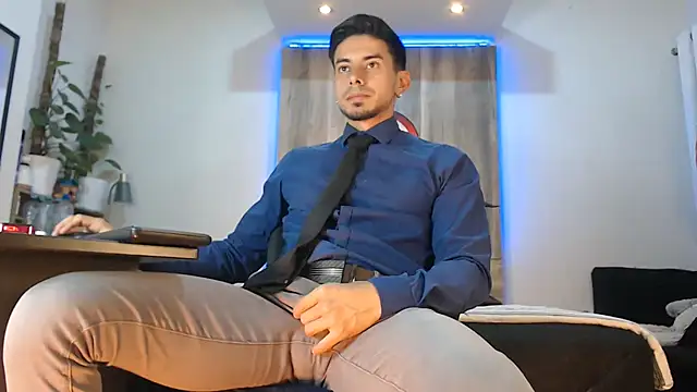 Andrew 4  online show from 04-26-26, 07:28