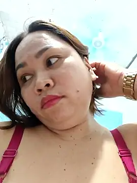 XXLorie 02 online show from 11-29-25, 11:02