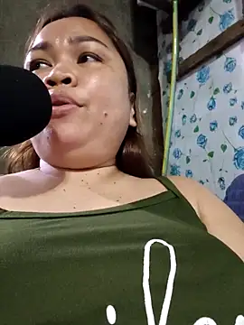 XXLorie 02 online show from 04-25-26, 11:02