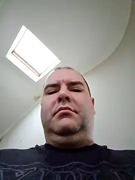 Snapshot of Andrew1900529 chatting on 02-25-25, 05:52 Andrew1900529 online show from 02-25-25, 05:52