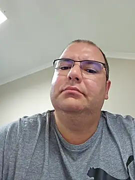 Snapshot of Andrew1900529 chatting on 09-18-25, 10:28 Andrew1900529 online show from 09-18-25, 10:28