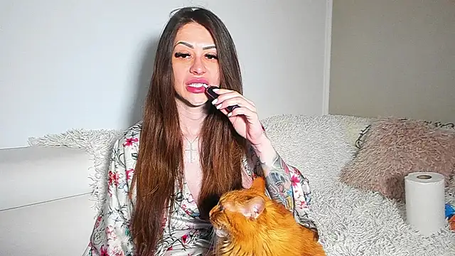 BrianaDiamondXXX online show from 06-13-26, 01:09