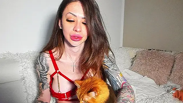 BrianaDiamondXXX online show from 06-20-26, 07:55