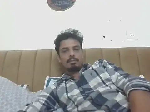 Snapshot of Talha266 chatting on 06-02-26, 05:48 Talha266 online show from 06-02-26, 05:48