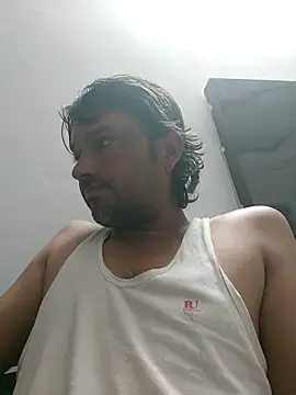 Snapshot of HotBoyOm chatting on 05-18-26, 02:07 HotBoyOm online show from 05-18-26, 02:07