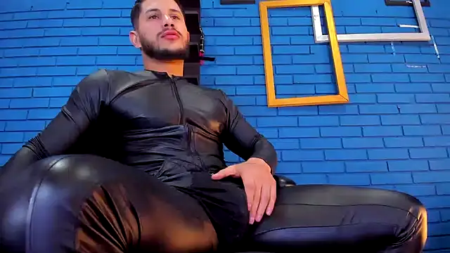 TheIan26 online show from 12-21-24, 07:49