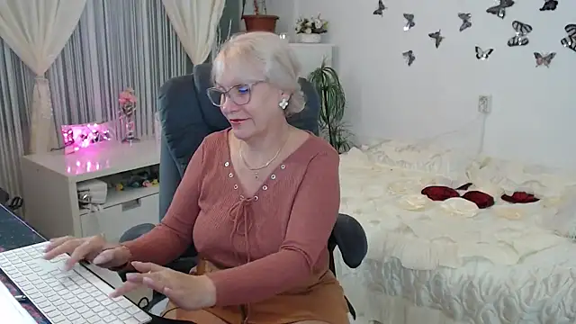 Ghertrude52 online show from 10-05-25, 03:05