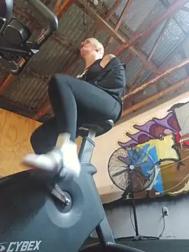 PinkTheHawk online show from 10-30-25, 03:41