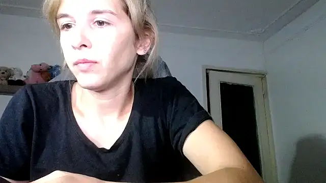Snapshot of SexxyLety chatting on 09-20-25, 10:33 SexxyLety online show from 09-20-25, 10:33