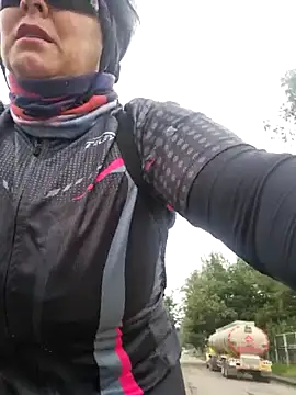 emma tour online show from 02-12-25, 02:10