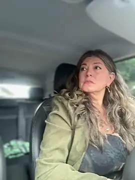 emma tour online show from 11-20-25, 04:07