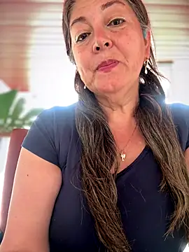 Snapshot of emma_tour chatting on 12-22-25, 05:10 emma tour online show from 12-22-25, 05:10