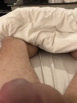 Snapshot of Romain2841 chatting on 03-14-26, 06:24 Romain2841 online show from 03-14-26, 06:24