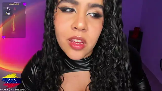 Snapshot of Amber_smith20 chatting on 07-15-26, 01:33 Amber smith20 online show from 07-15-26, 01:33