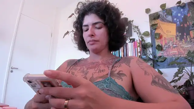 TaliMajesty online show from 10-28-25, 01:47