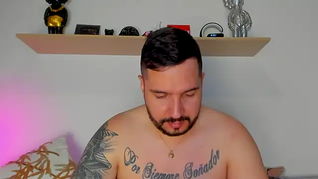 camilo restrepo21 online show from 09-16-25, 12:00