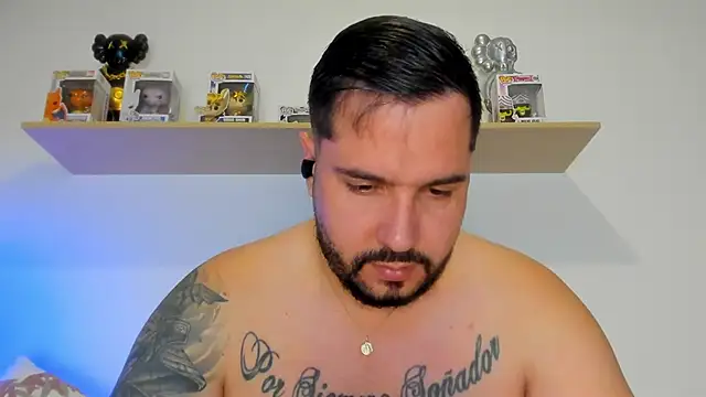 Snapshot of camilo_restrepo21 chatting on 05-23-26, 11:53 camilo restrepo21 online show from 05-23-26, 11:53