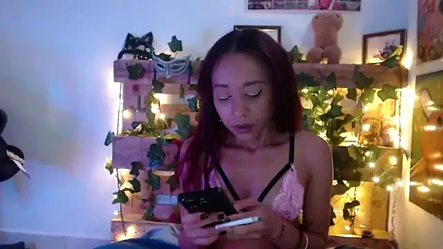 Snapshot of africag chatting on 02-19-26, 10:28 africag online show from 02-19-26, 10:28