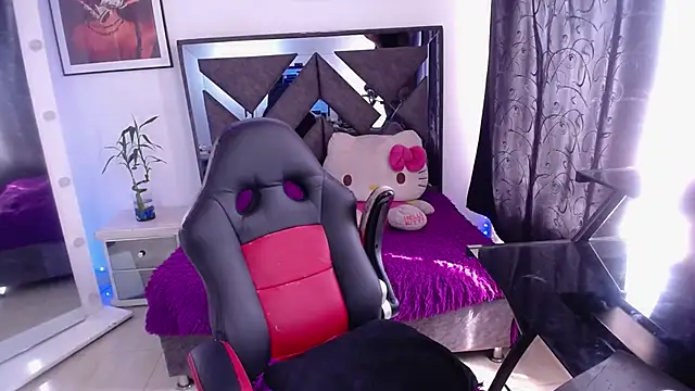 Salo hot04 online show from 04-23-26, 07:05