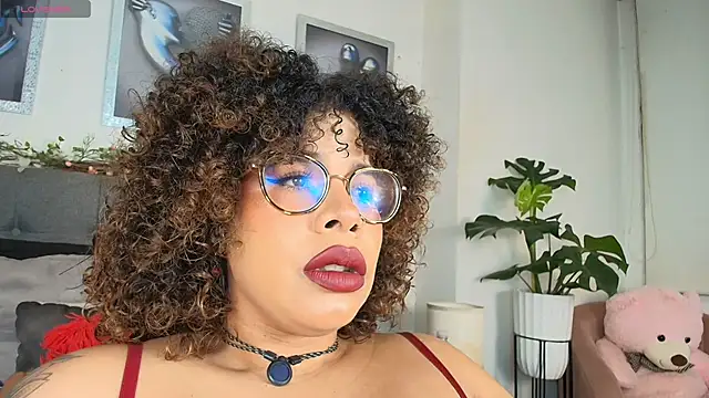 Snapshot of valerieharris chatting on 06-19-26, 03:55 valerieharris online show from 06-19-26, 03:55