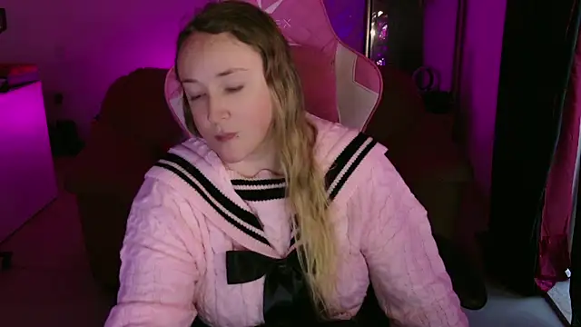 kisicaxx online show from 01-27-25, 04:22