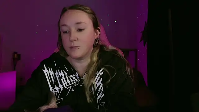 kisicaxx online show from 02-04-25, 06:27