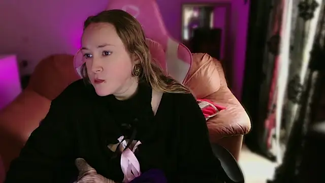 kisicaxx online show from 02-20-25, 10:37