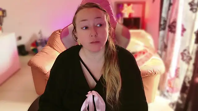 kisicaxx online show from 03-04-25, 08:57