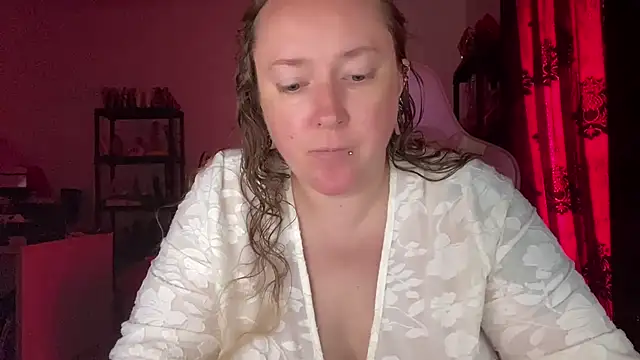 kisicaxx online show from 07-21-26, 09:00