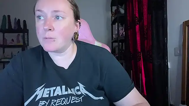 kisicaxx online show from 07-24-26, 05:00