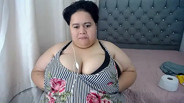 hotlesby4uxxx online show from 12-11-24, 11:00