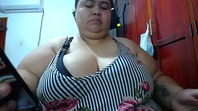 hotlesby4uxxx online show from 04-23-26, 01:57