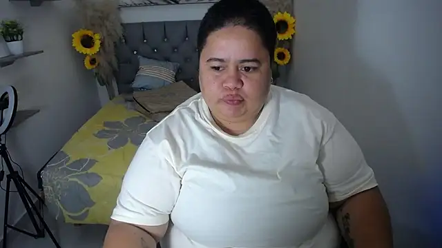 hotlesby4uxxx online show from 04-25-26, 08:28