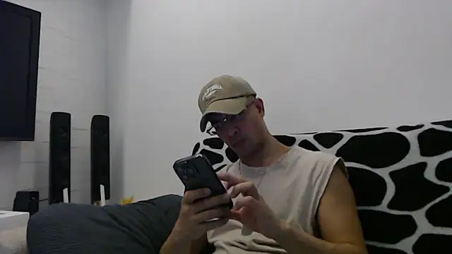 SebastianReiss online show from 10-20-25, 07:03