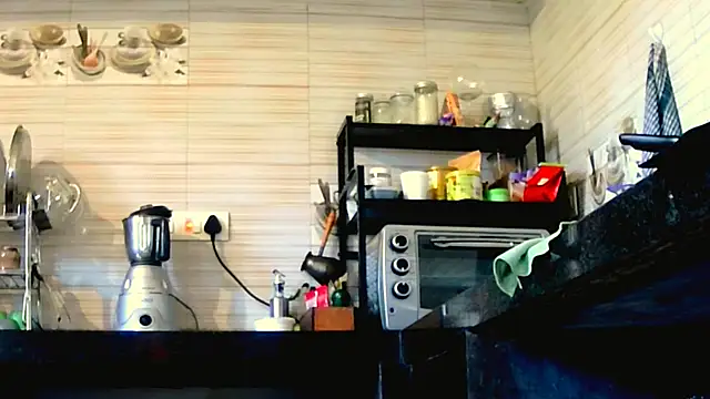 Snapshot of Fun4tipz chatting on 11-28-25, 04:04 Fun4tipz online show from 11-28-25, 04:04