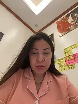 Snapshot of Tightwetholesxx chatting on 11-04-25, 03:27 Tightwetholesxx online show from 11-04-25, 03:27