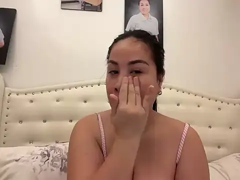 Tightwetholesxx online show from 03-11-26, 01:11