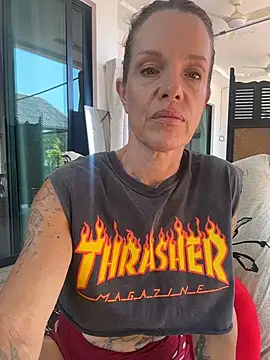 mommyselenafit  online show from 04-02-26, 04:10