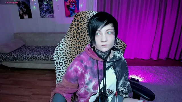 Snapshot of acid_trip1l chatting on 02-20-25, 07:52 acid trip1l online show from 02-20-25, 07:52