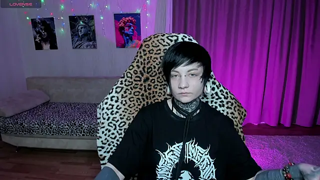 Snapshot of acid_trip1l chatting on 03-04-25, 08:16 acid trip1l online show from 03-04-25, 08:16